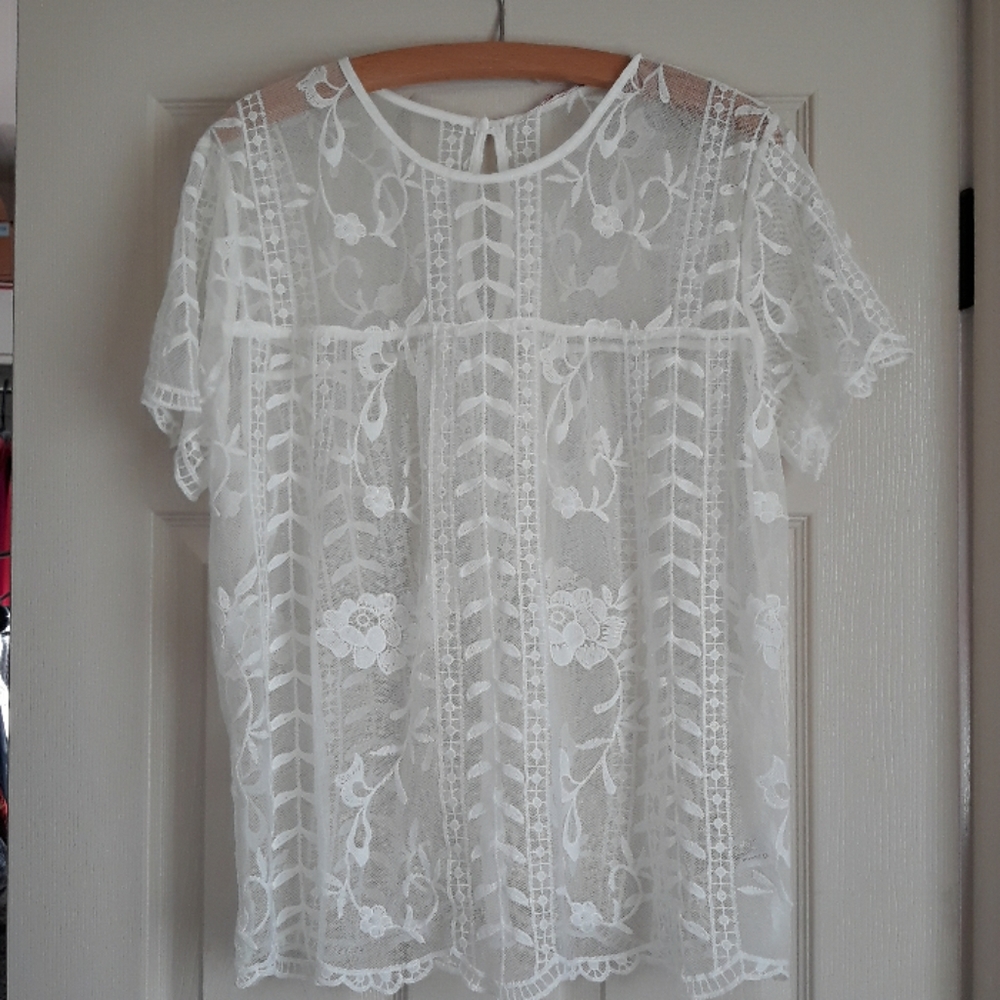 Floral lace top